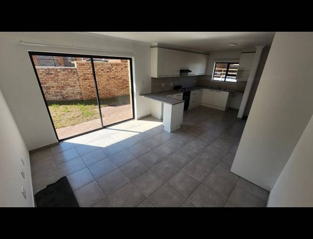 2 BEDROOM PROPERTY TO RENT IN ASTON BAY